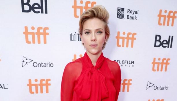 Scarlett Johansson két év után válik Scarlett Johansson két év után válik