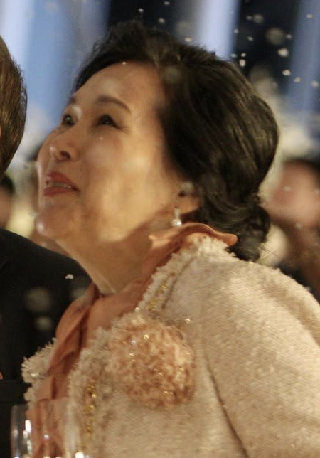Lee Joo-Shil
