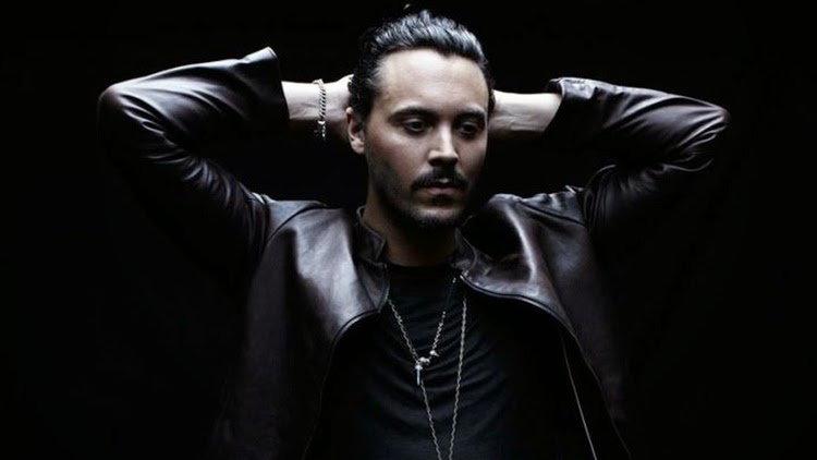 Ismét elveszítette főszereplőjét a Holló remake-je Ismét elveszítette főszereplőjét a Holló remake-je