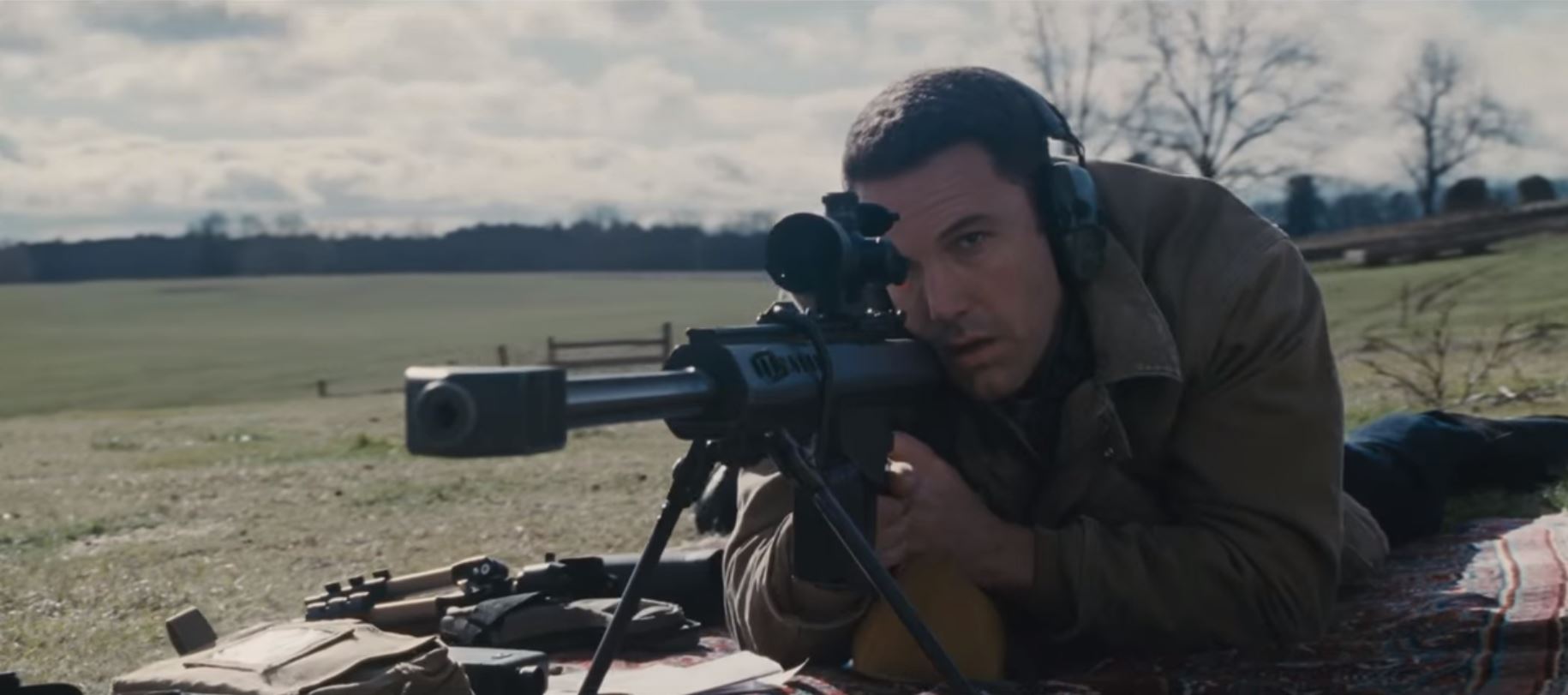 Ősszel jön Ben Affleck nagy dobása, itt A könyvelő előzetese