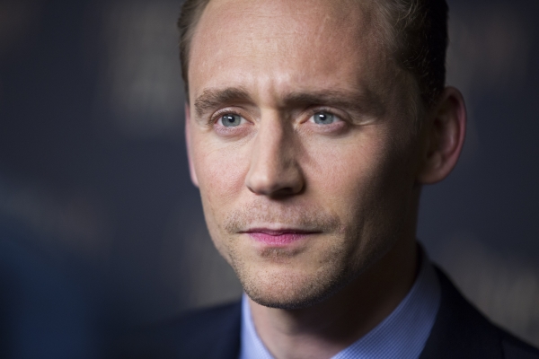 Mégsem Tom Hiddleston lesz az új James Bond?