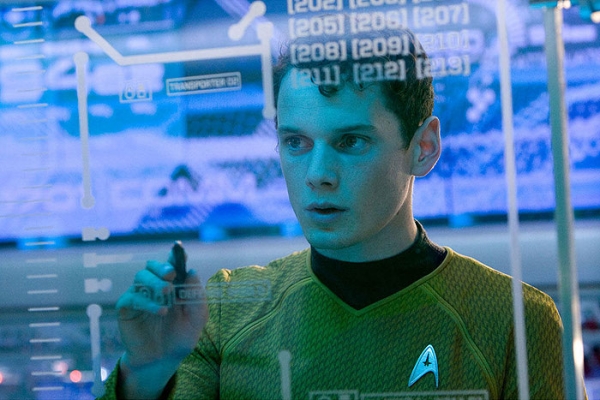 Megdöbbentő balesetben elhunyt a Star Trek 27 éves sztárja Megdöbbentő balesetben elhunyt a Star Trek 27 éves sztárja