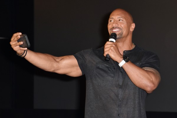 Dwayne Johnson a legjobban kereső hollywoodi sztár Dwayne Johnson a legjobban kereső hollywoodi sztár