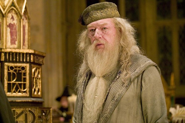 Dumbledore is szerepelni fog a Legendás állatok folytatásában
