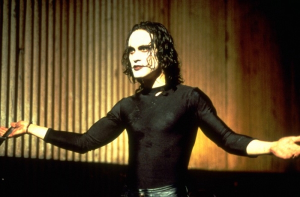 Ismét áll a bál A holló remake körül