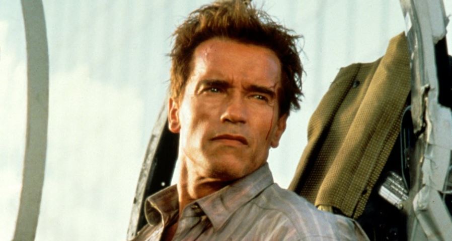 James Cameron sorozatot készít a Két tűz között-ből!