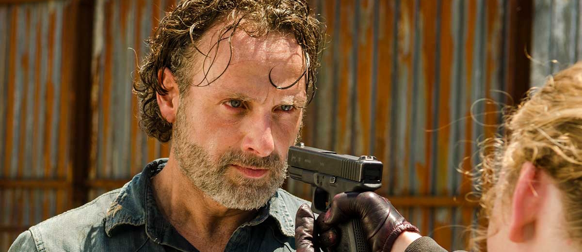 Kiszáll a sorozatból a Walking Dead főszereplője Kiszáll a sorozatból a Walking Dead főszereplője