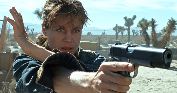 Linda Hamilton újra Sarah Connor bőrébe bújt, friss fotókon a Terminator 6!