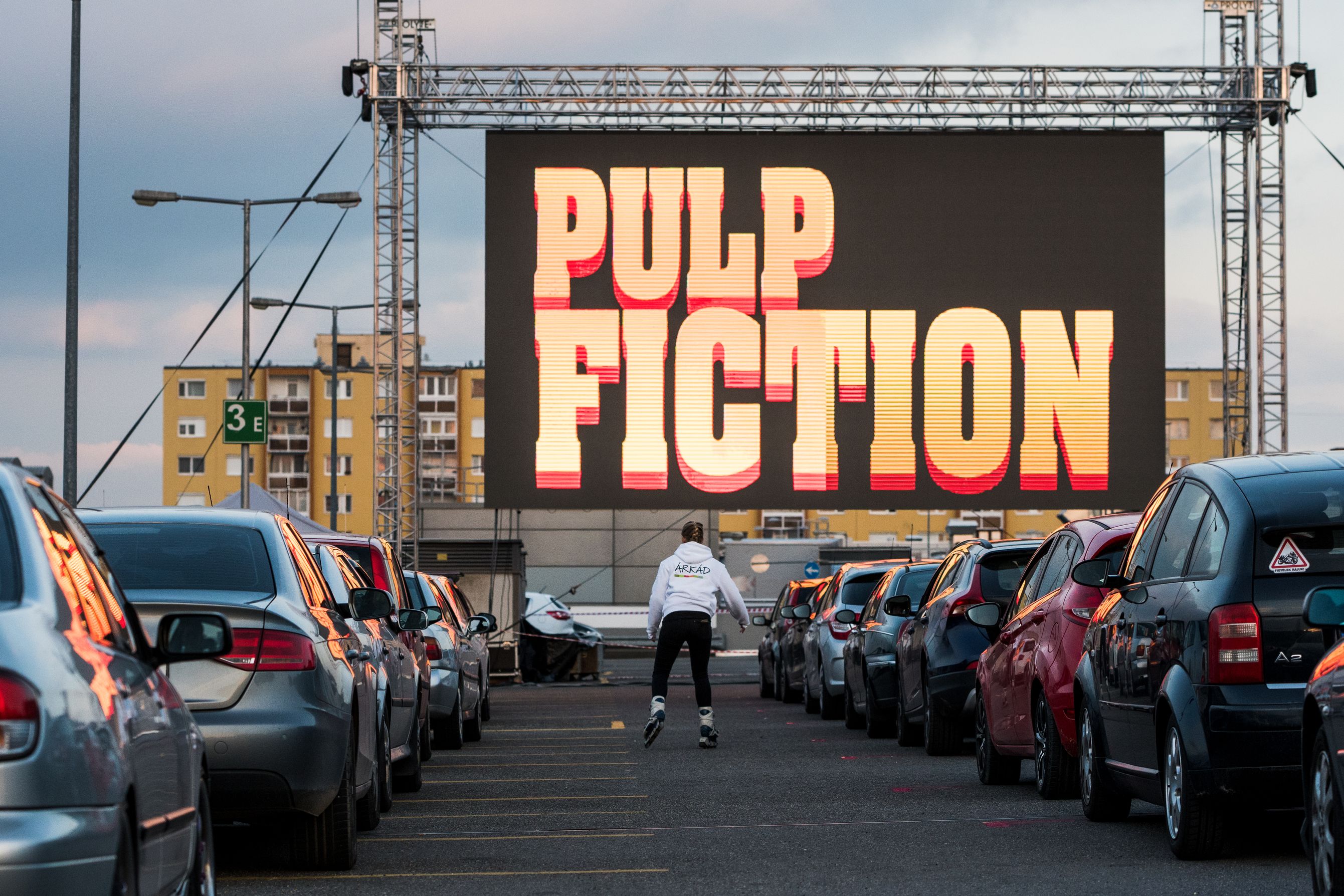 Ismét autósmozivá válik az Árkád tetőparkolója