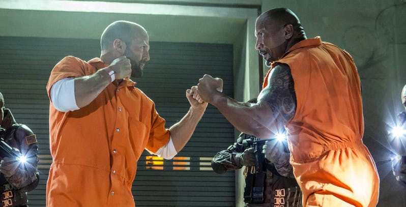 Hobbs és Shaw: Itt az első fotó a Halálos iramban spin-offból Hobbs és Shaw: Itt az első fotó a Halálos iramban spin-offból