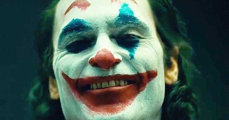 Véget ért a Joker-film forgatása – Phoenix teljes jelmezben köszönt el Véget ért a Joker-film forgatása – Phoenix teljes jelmezben köszönt el