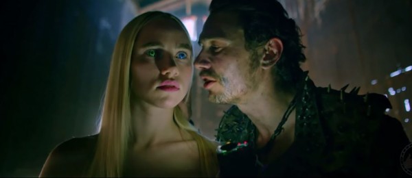 Szavakkal nehéz leírni James Franco Mad Max-ihlette őrületét, itt a Future World előzetese