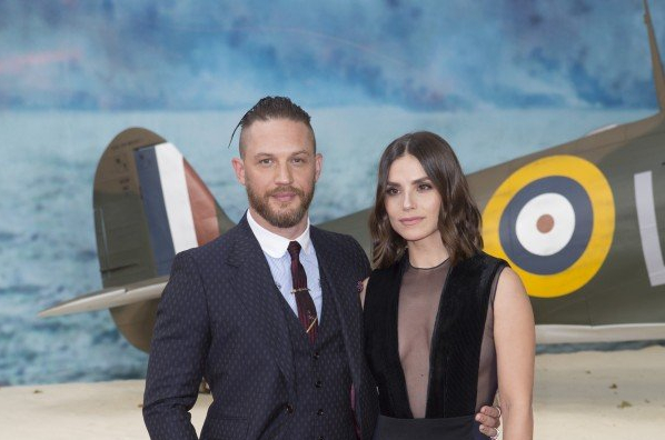 Megérkezett Tom Hardy és Charlotte Riley második gyermeke Megérkezett Tom Hardy és Charlotte Riley második gyermeke
