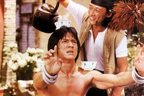 A Részeges karatemester kis híján véget vetett Jackie Chan karrierjének A Részeges karatemester kis híján véget vetett Jackie Chan karrierjének