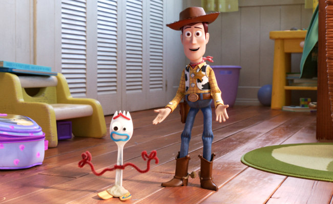 Újabb rekordot döntött a Disney, 1 milliárd felett a Toy Story 4! Újabb rekordot döntött a Disney, 1 milliárd felett a Toy Story 4!