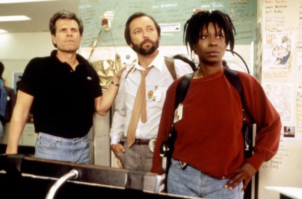 Whoopi Goldberg szerint bőrszíne miatt nem tartották szexisnek Whoopi Goldberg szerint bőrszíne miatt nem tartották szexisnek