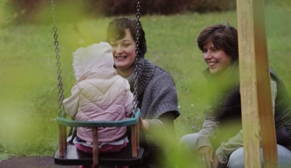 Újabb magyar filmsiker, a legjelentősebb filmfesztiválon debütál Dér Asia és Haragonics Sári alkotása Újabb magyar filmsiker, a legjelentősebb filmfesztiválon debütál Dér Asia és Haragonics Sári alkotása