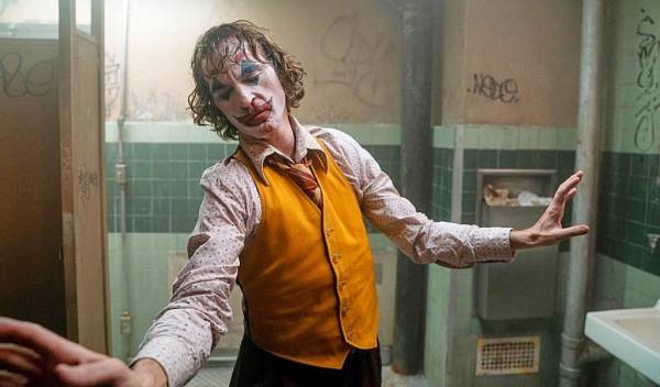 Todd Phillips soha nem látott fotót osztott meg a Joker forgatásáról Todd Phillips soha nem látott fotót osztott meg a Joker forgatásáról