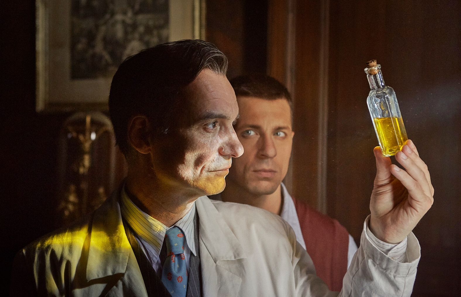 Orvosfenomén vagy kuruzsló? Agnieszka Holland megindító filmmel jelentkezett (Sarlatán)