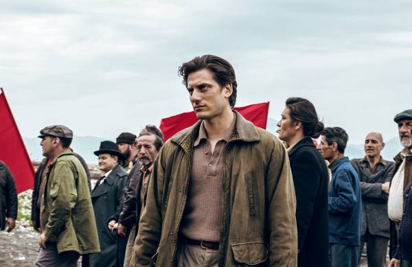 Jack London kritikus- és közönségkedvenc adaptációja már a mozikban (Martin Eden) Jack London kritikus- és közönségkedvenc adaptációja már a mozikban (Martin Eden)