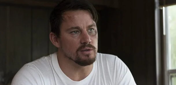 Channing Tatum kopaszra borotválta a fejét a Dog forgatása után Channing Tatum kopaszra borotválta a fejét a Dog forgatása után