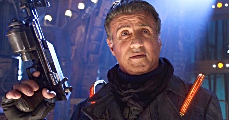 Itt az első forgatási fotók Stallone szuperhősfilmjéből (kép)