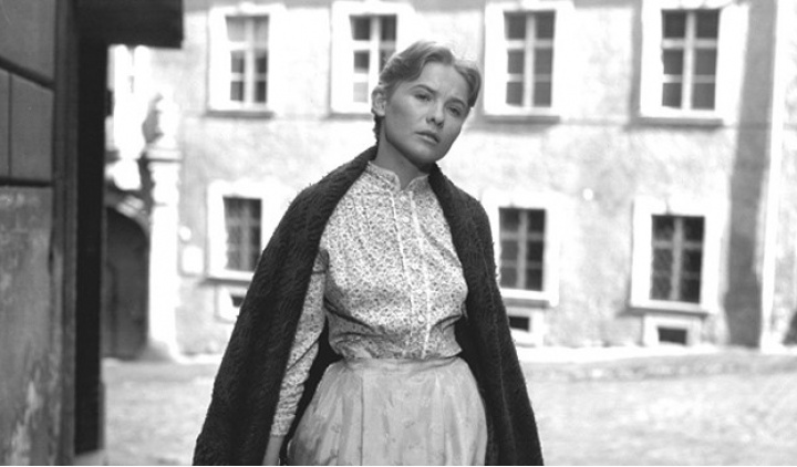 Törőcsik Mari emlékére ingyen nézhető a színésznő három kultikus filmje Törőcsik Mari emlékére ingyen nézhető a színésznő három kultikus filmje
