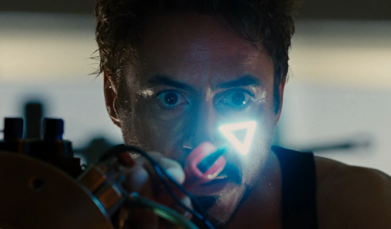 Most akkor Tony Stark fedezte fel a vibrániumot vagy sem? Most akkor Tony Stark fedezte fel a vibrániumot vagy sem?