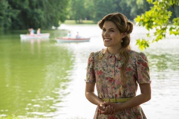 Előzetest kapott Dobó Kata 900 millió forintból forgatott filmje, az El a kezekkel a Papámtól!  Előzetest kapott Dobó Kata 900 millió forintból forgatott filmje, az El a kezekkel a Papámtól!