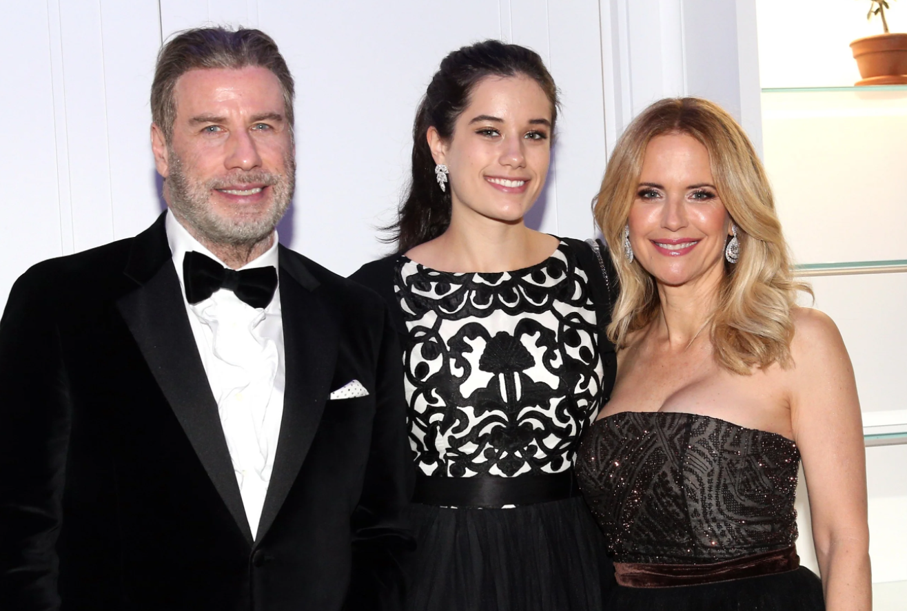 John Travolta lánya Budapesten kalauzol el Csodaországba John Travolta lánya Budapesten kalauzol el Csodaországba
