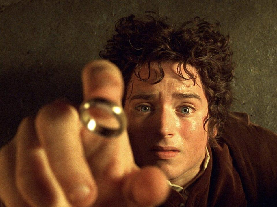 Elő a naptárakkal! Premierdátumot kapott A Gyűrűk Ura-sorozat, itt az első hivatalos kép! Elő a naptárakkal! Premierdátumot kapott A Gyűrűk Ura-sorozat, itt az első hivatalos kép!