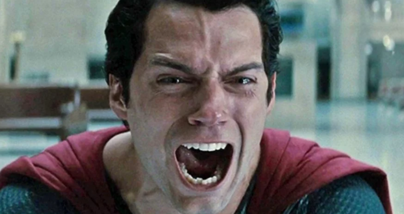 Ezzel eldőlt Henry Cavill Supermanjének sorsa