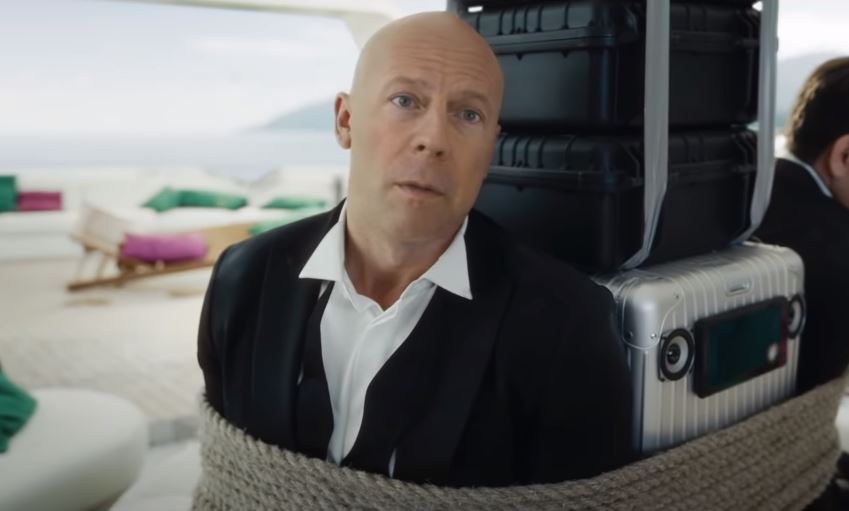 Vérciki orosz reklámfilmet vállalt Bruce Willis (videó) Vérciki orosz reklámfilmet vállalt Bruce Willis (videó)