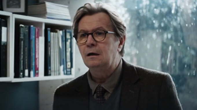 Gary Oldman drogos thrillerje tele van sztárokkal, itt a Crisis előzetese Gary Oldman drogos thrillerje tele van sztárokkal, itt a Crisis előzetese