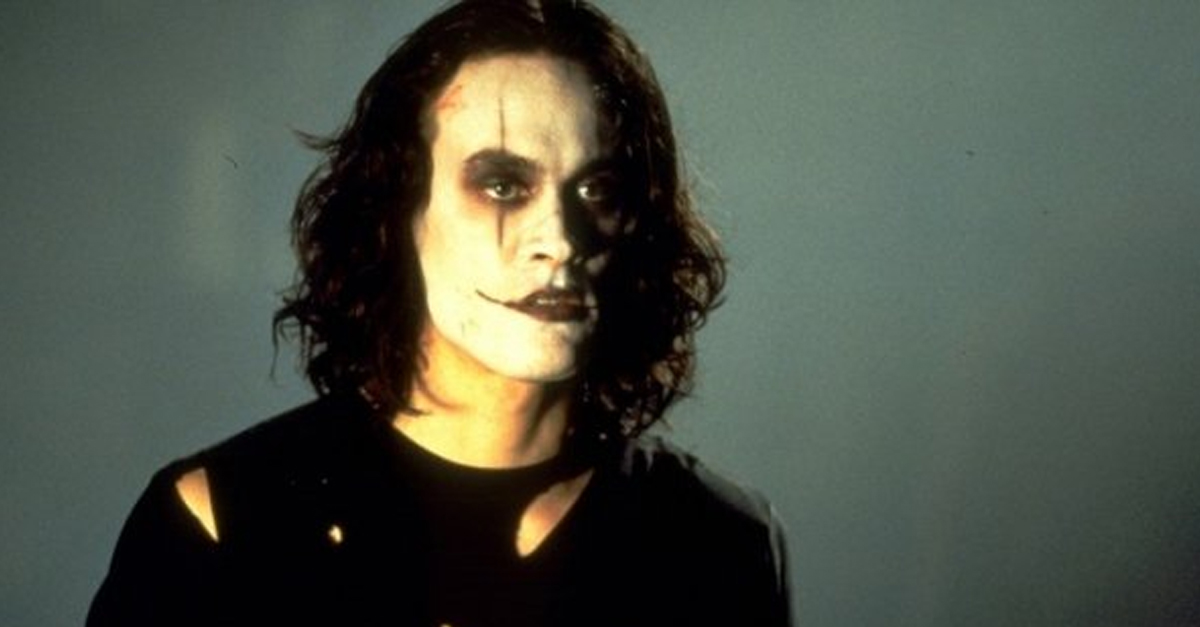 Brandon Lee családja is megszólalt Alec Baldwin tragikus forgatásának kapcsán