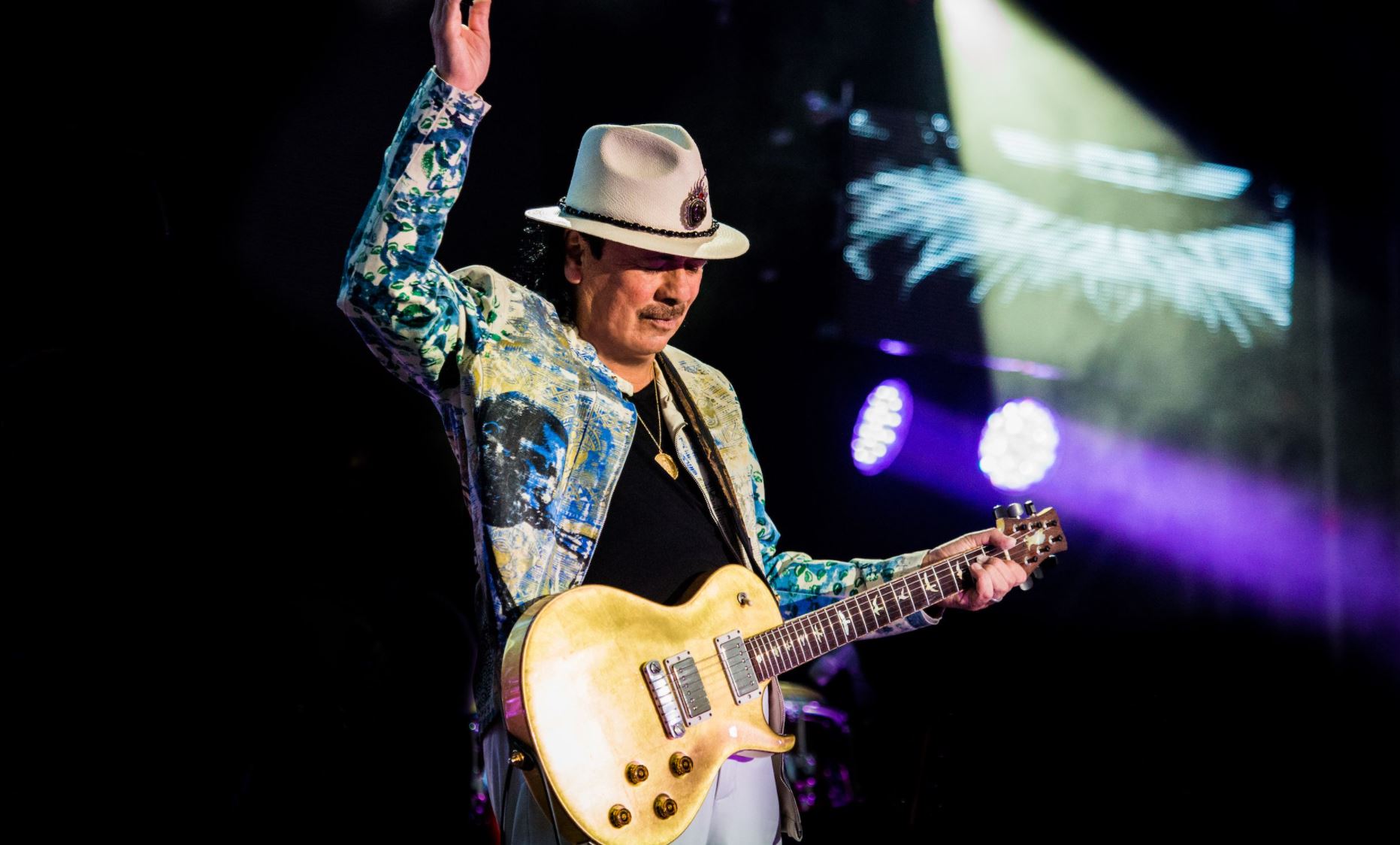 Koncerttel és vetítéssel tisztelegnek Carlos Santana előtt a Pólus moziban Koncerttel és vetítéssel tisztelegnek Carlos Santana előtt a Pólus moziban