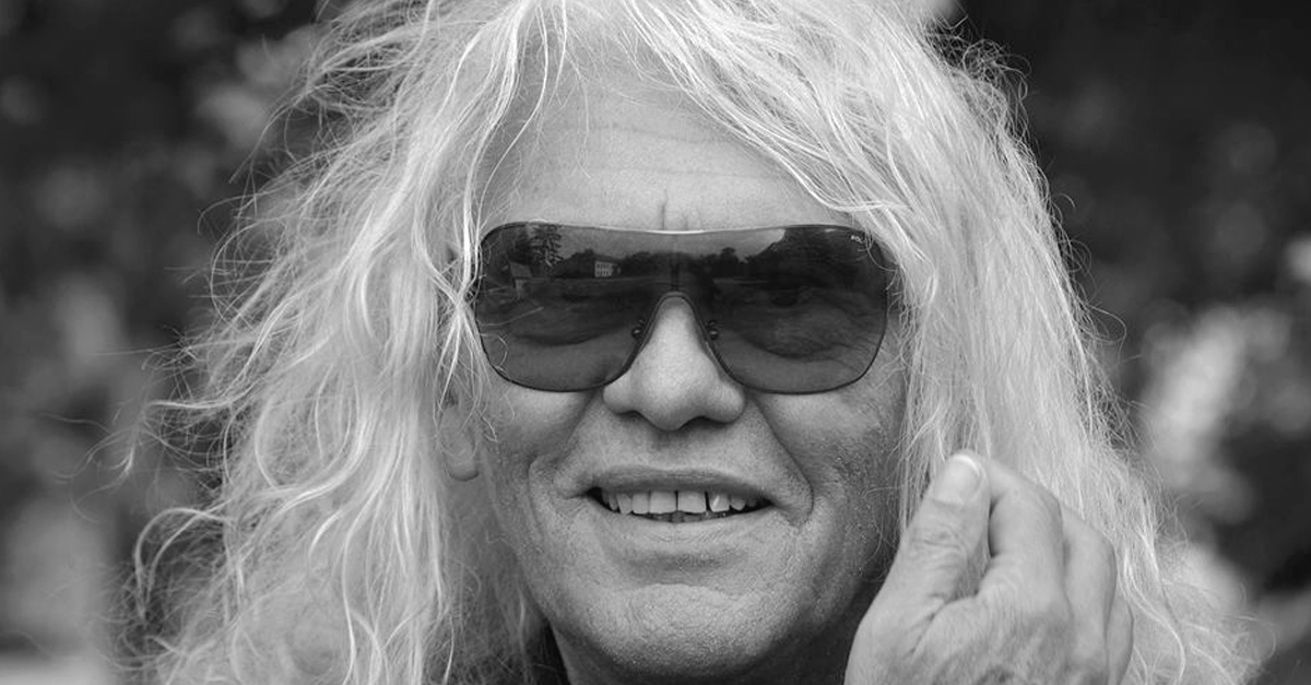 Elhunyt Kóbor János