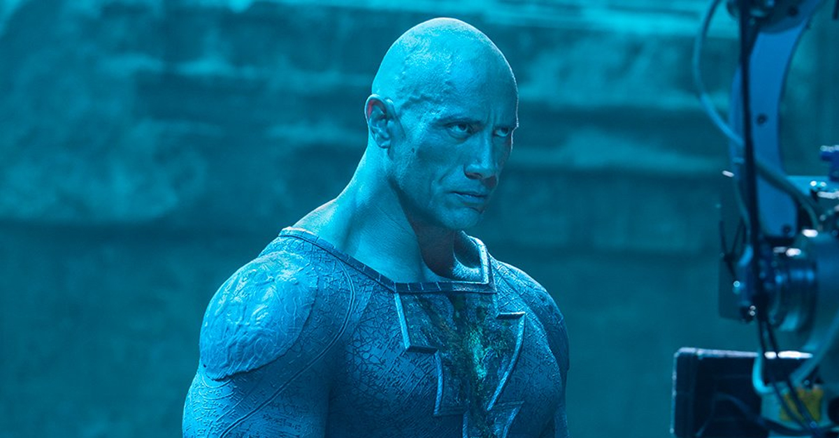 Eszelősen fest Dwayne Johnson Black Adam szuperhősjelmezében (fotók) Eszelősen fest Dwayne Johnson Black Adam szuperhősjelmezében (fotók)