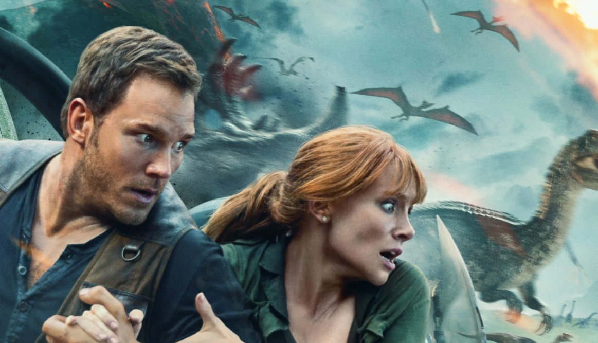 Jurassic World 3: Ez elől a brutális dínó elől mi is motorral menekülnénk (KÉP)
