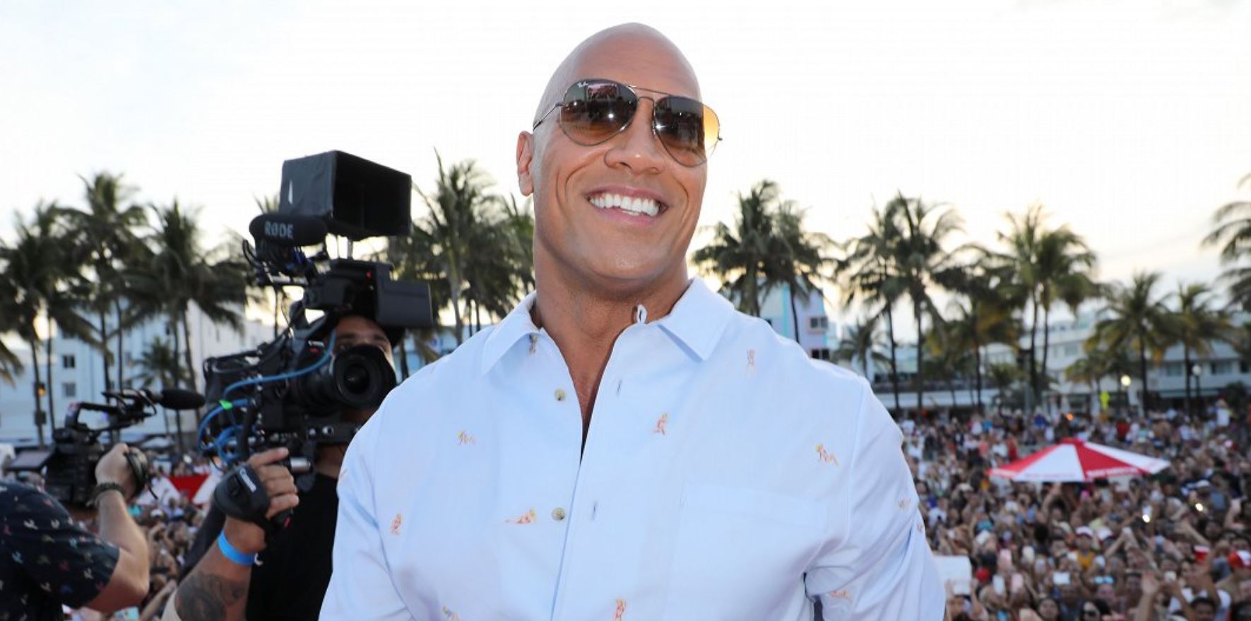 Túlságosan kigyúrta magát Dwayne Johnson, ezért kellett megváltoztatni az új filmjét Túlságosan kigyúrta magát Dwayne Johnson, ezért kellett megváltoztatni az új filmjét
