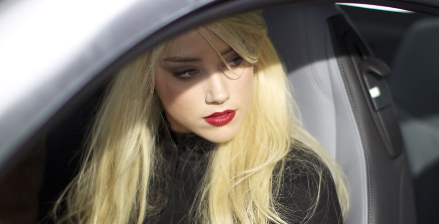 Amber Heard kirúgta a PR-cégét napokkal a vallomása előtt Amber Heard kirúgta a PR-cégét napokkal a vallomása előtt