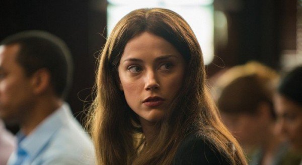 Amber Heard könnyekben tört ki, miután felolvasták Johnny Depp üzenetét