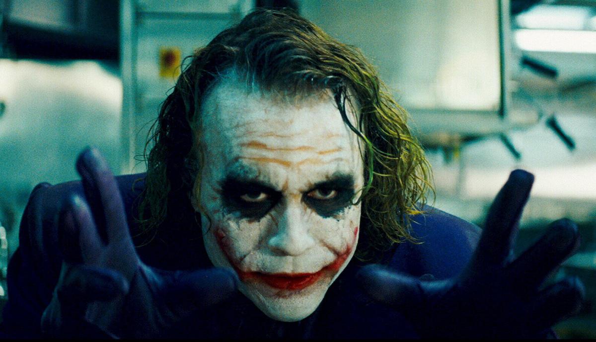 Van magyarázat Joker bugyuta eltűnésére A sötét lovagban Van magyarázat Joker bugyuta eltűnésére A sötét lovagban