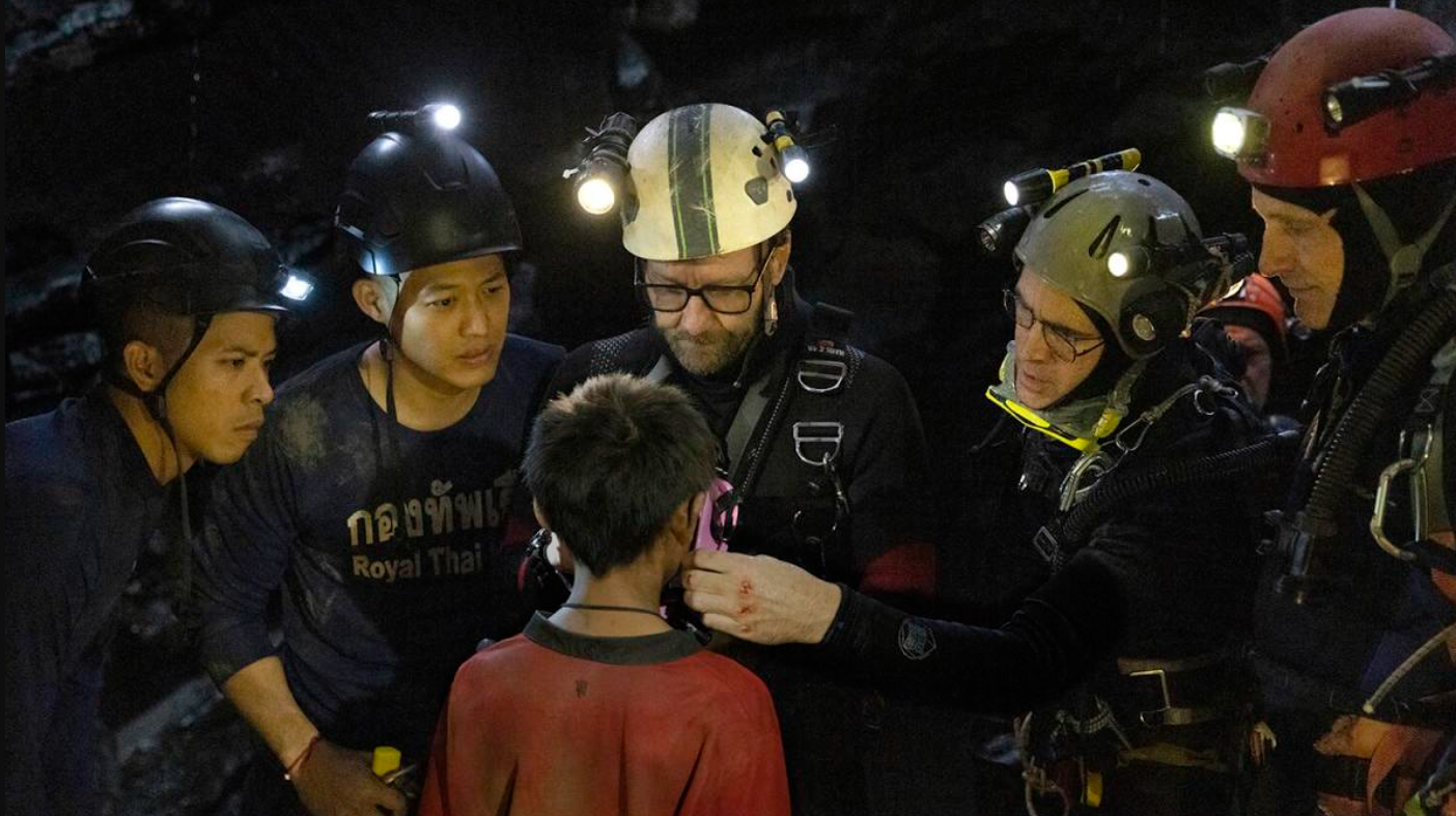 Az év filmje? Colin Farrell és Viggo Mortensen hőssé válnak Ron Howard új mozijában, itt az előzetese Az év filmje? Colin Farrell és Viggo Mortensen hőssé válnak Ron Howard új mozijában, itt az előzetese