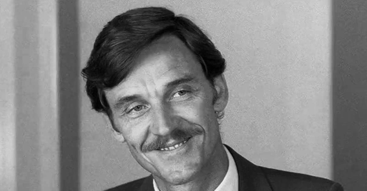 Gyászhír: Autóbalesetben elhunyt a színészveterán, John Steiner