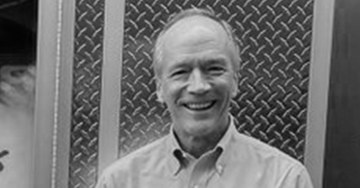 Váratlanul elhunyt az Oscar-díjra jelölt színész, rendező és író, Douglas McGrath, aki Woody Allen 7 filmjében is játszott