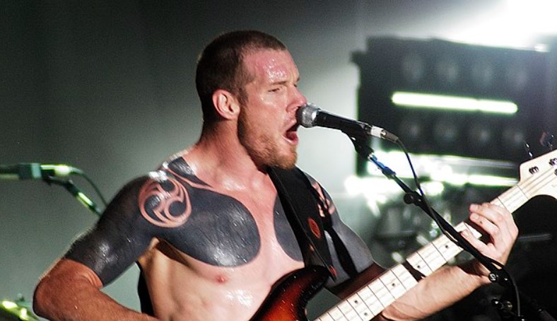 Rákkal diagnosztizálták a Rage Against The Machine zenészét, Tim Commerfordot Rákkal diagnosztizálták a Rage Against The Machine zenészét, Tim Commerfordot