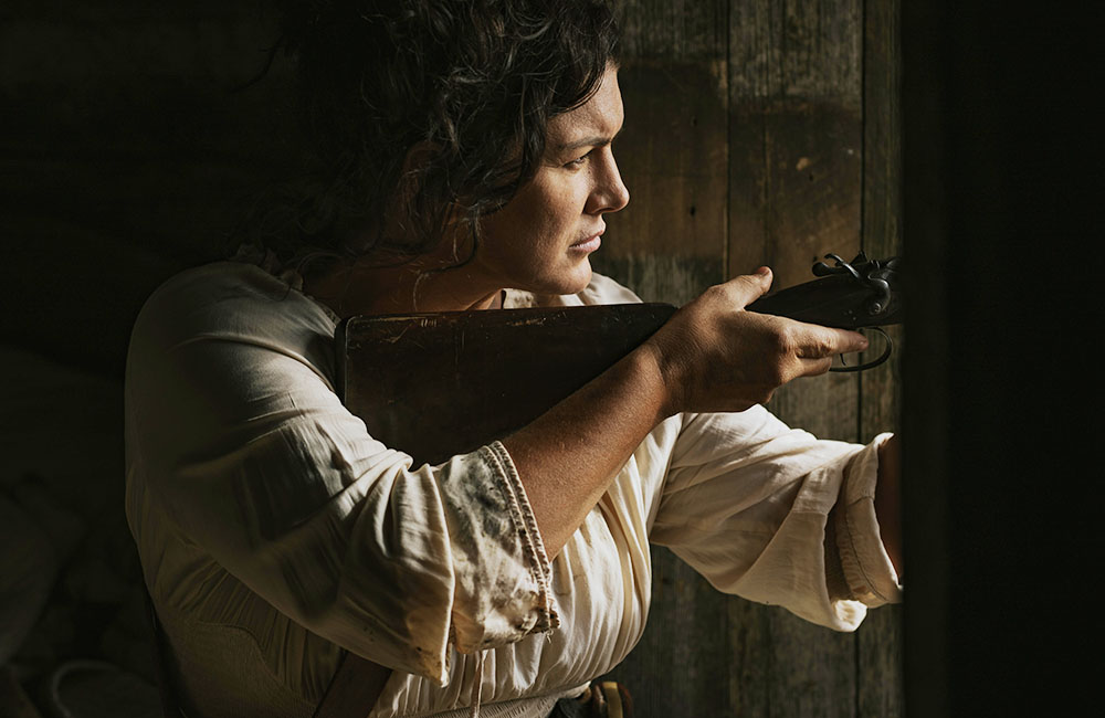 Terror a prérin: Visszatért a Disney kirúgott sztárja, Gina Carano (előzetes) Terror a prérin: Visszatért a Disney kirúgott sztárja, Gina Carano (előzetes)