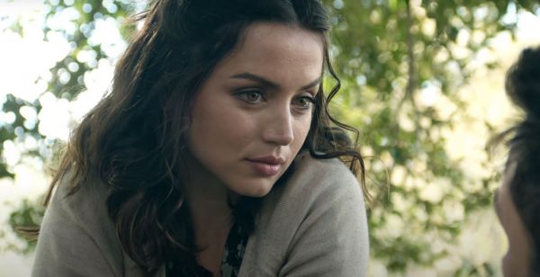 Ana de Armas erotikus thrilleréről beszél mindenki, itt a Mélyvíz előzetese