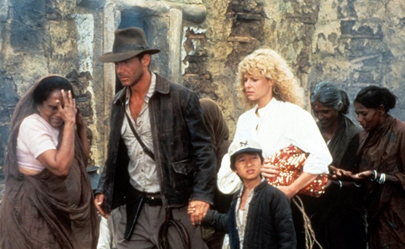 Videón Harrison Ford és Ke Huy Quan nagy találkozása az Indiana Jones 5 vörös szőnyegén Videón Harrison Ford és Ke Huy Quan nagy találkozása az Indiana Jones 5 vörös szőnyegén